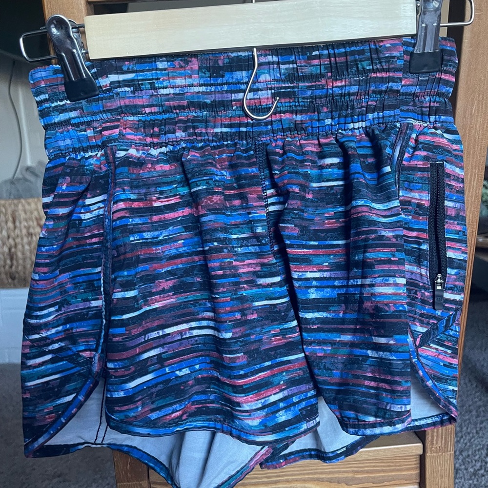 Lululemon 4” athletic shorts